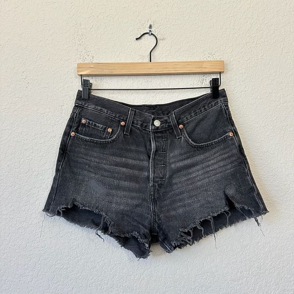 LEVI'S 501 High-Rise Cut-Off Raw Hem Jean Shorts in Washed Black - Picture 1 of 11